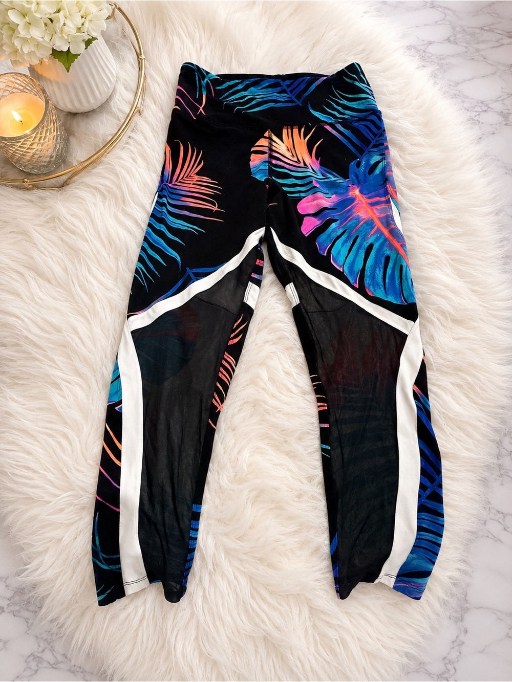 Victoria's Secret Pink Black Tropical Print Active Leggings with Mesh Panels